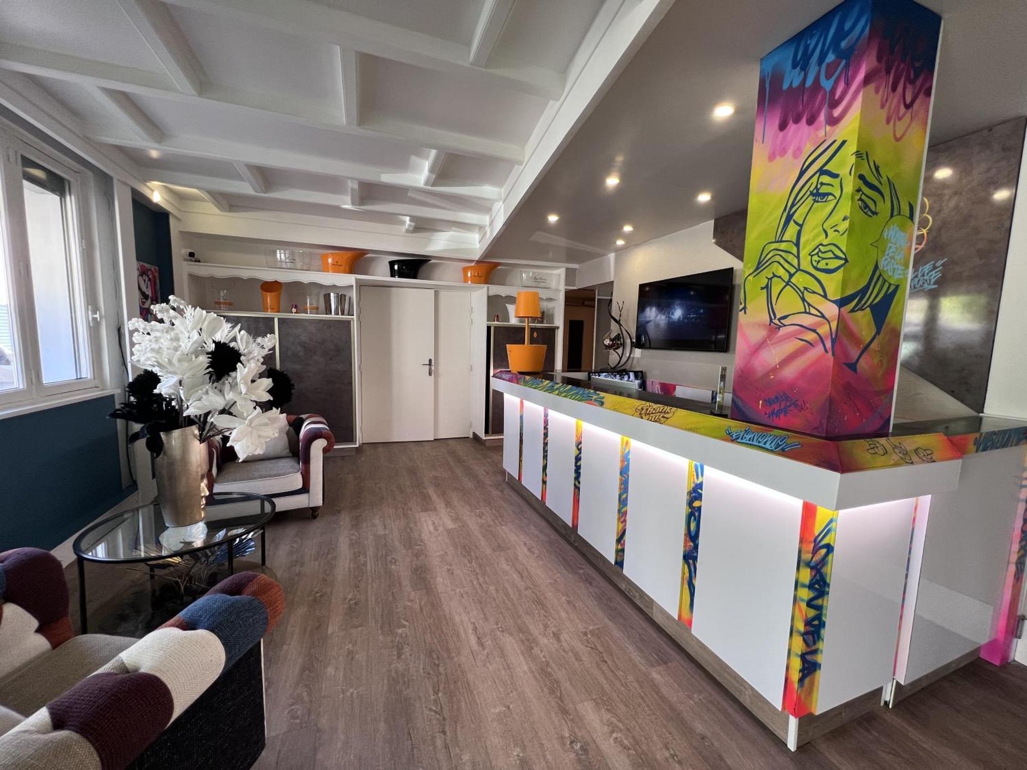Vitry-le-François Logis Hotel De La Poste מראה חיצוני תמונה